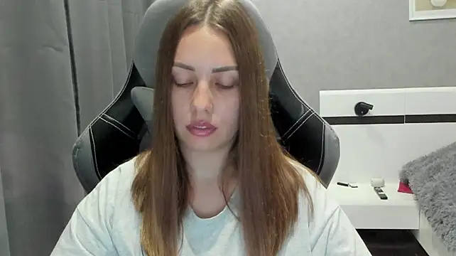 Chatroom XXX en direct de Mia_shy1