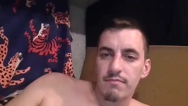 luverrboyy Chat XXX in diretta