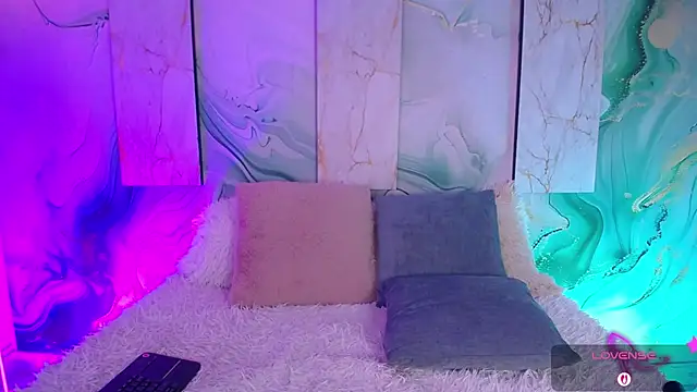 MylaDreams - show boobs