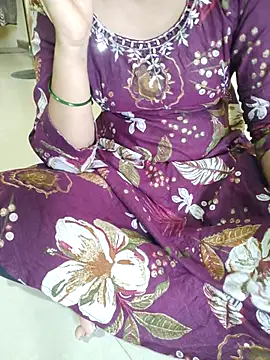 XXX chat uživo modela Seema_yadav01
