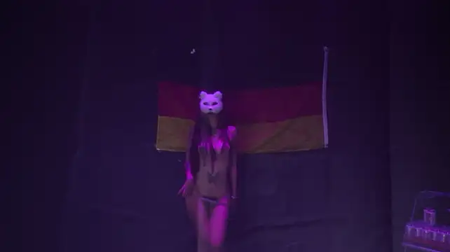 Moon-Velvet élő XXX-chatje