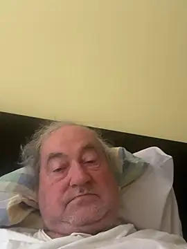 csikar Chat XXX live