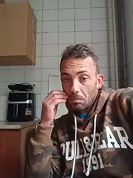 Živý XXX chat adyy8888