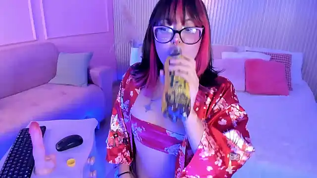 צ'אט XXX בשידור חי של EllieNeptune_
