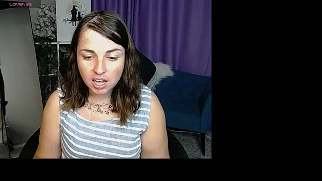 Chat +18 de MartaEdams ao vivo