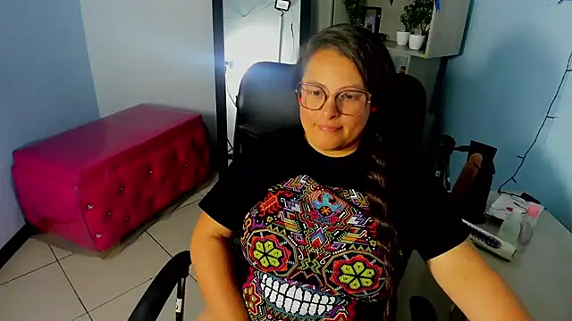 SaraThonson_ Live XXX-chat