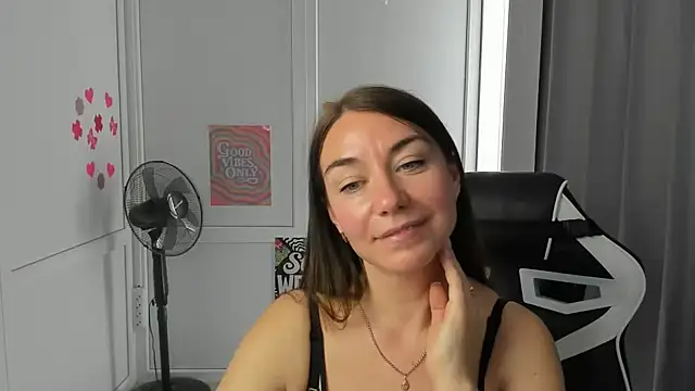BlushBerryy Live XXX-chat