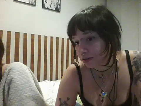 Agathaaaxxxx Chat XXX live