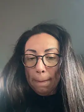Kymii - 🤤Accroupie toi