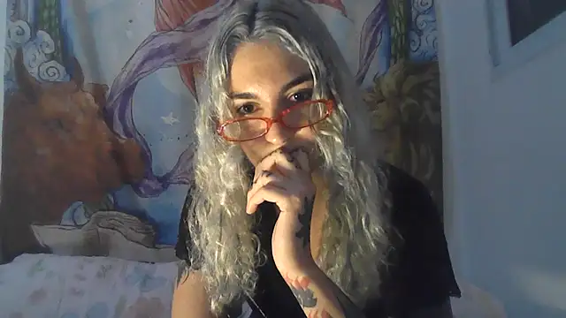 Apofenia 라이브 XXX 채팅
