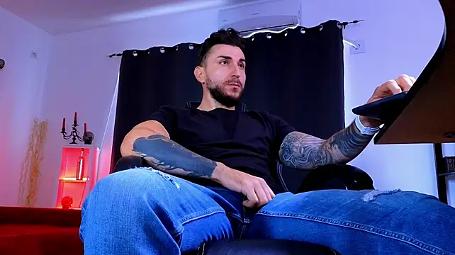 XXX chat uživo modela MightyAaron66