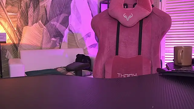 DamnWitchh Chat XXX live