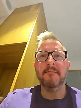 Excalibur82 Live XXX-chat