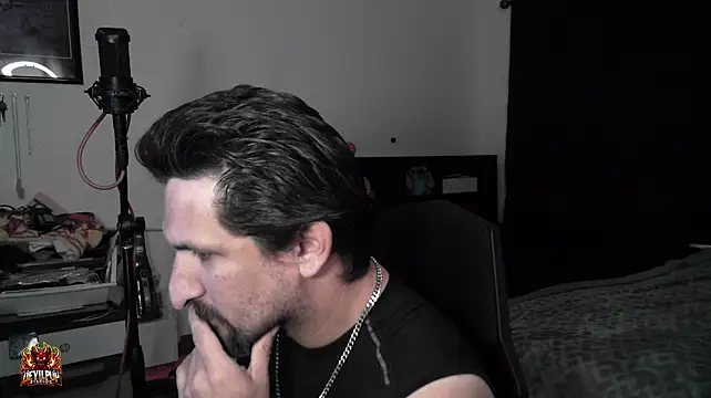 DevilPup75_ XXX чат на живо