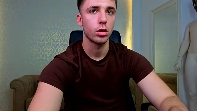 XXX chat uživo modela KellenWest