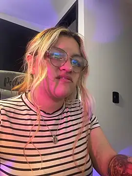 Sophia_Weest99's Live XXX Chat