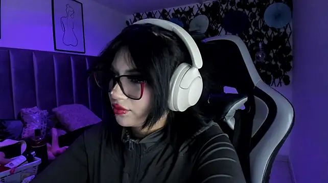 Kitty_Gang's Live XXX Chat