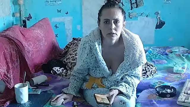 brighteyes77 Live XXX-Chat