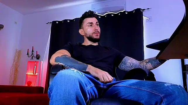 MightyAaron66 – Naživo XXX chat