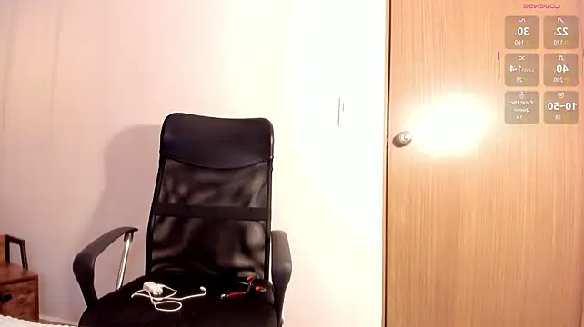 Annie_Tricx_ - twerk + spank hard 🍑😈