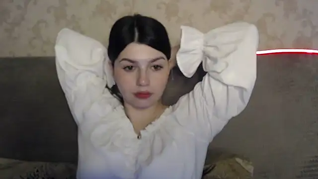 Živý XXX chat KisaModel