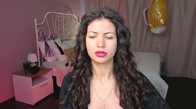 NoelPerfect Chat XXX in diretta
