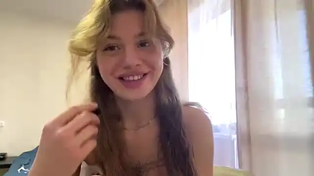 SweetieMila Live XXX-Chat