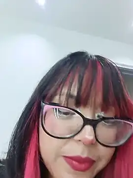 Chat +18 de EllieNeptune_ ao vivo