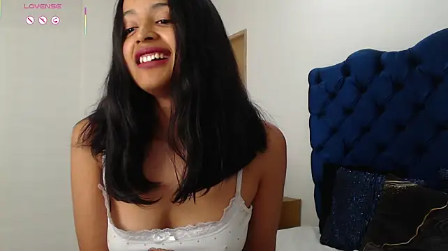 Lili666_ - Massage bigass + spanks🍑