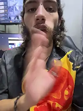 Czat XXX na żywo – JojoBrando_