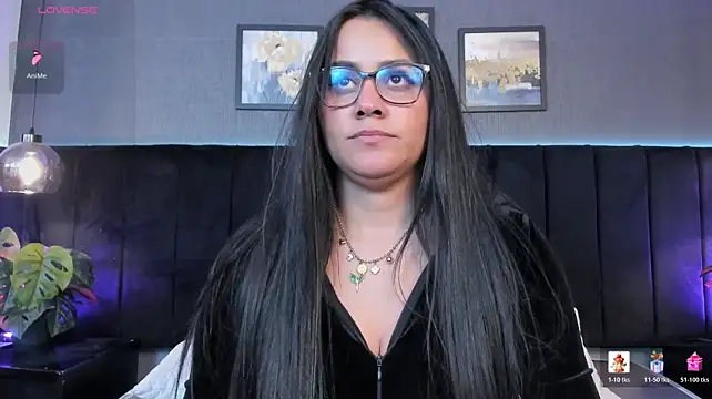 alejandra__garcia Adlı Modelin Canlı XXX Sohbeti