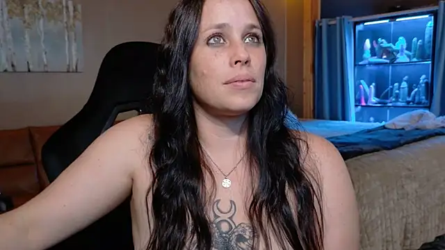 mavismable's Live XXX Chat