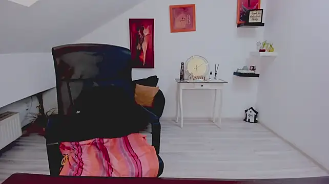 LollaGirl Adlı Modelin Canlı XXX Sohbeti