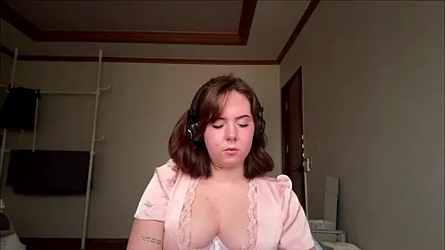 AmieOkuniewski Live XXX-Chat