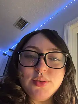 Evemeqt - Wall dildo suck and ride💦💦