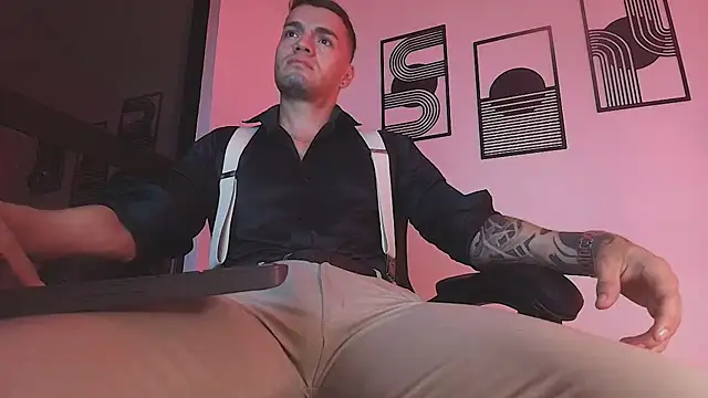 צ'אט XXX בשידור חי של ALPHA_DOMINUS_