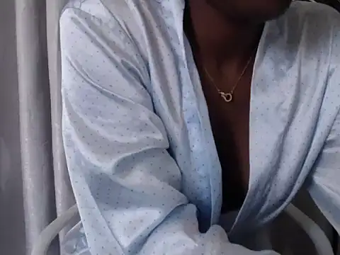 XXX chat uživo modela black___ghodess