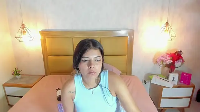 Chat +18 de KEIMIRICCI ao vivo