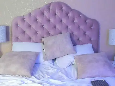 Chat XXX en directo de DanielleStokes