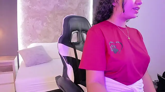 alysson_moon_'s Live XXX Chat