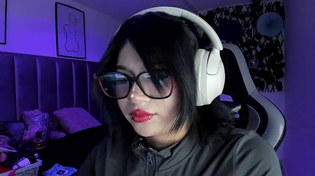 Kitty_Gang - Rub my pussy until it's very wet 🥵💦