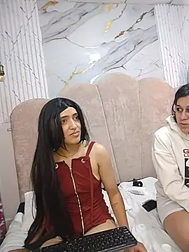AbbyandMichelross - ABBY DEEP THROATS WITH A LOT OF SALIVA