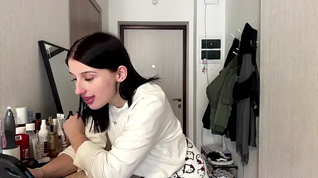 LalaSchwarting - sexy dance and tease