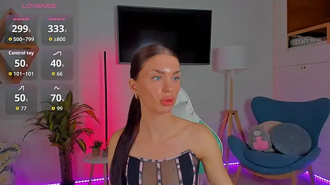 Eva__Blaze Adlı Modelin Canlı XXX Sohbeti