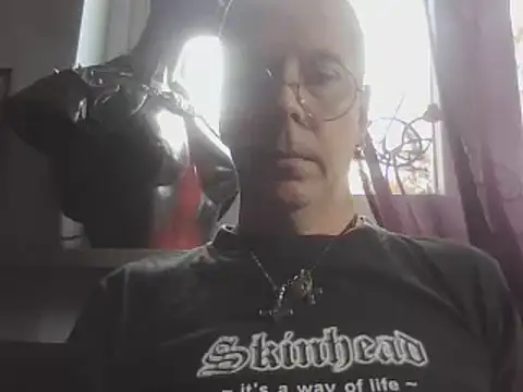 SHARPSkinhead Chat XXX live