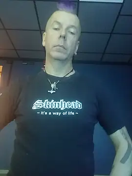 SHARPSkinhead 라이브 XXX 채팅