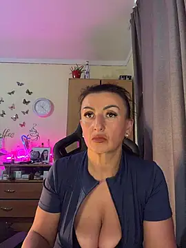 Онлайн чат XXX Hotangel75