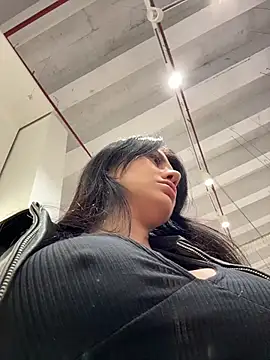 Wet__Bunny - Topless under jacket public+last tip 🎁