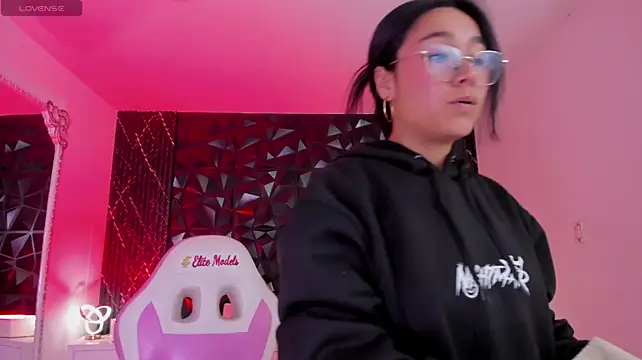 AnaiaClarck's Live XXX Chat