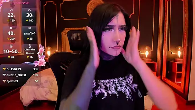 Kat_VonDe Adlı Modelin Canlı XXX Sohbeti